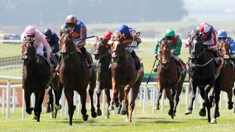 For a second consecutive year, trainer Aidan O’Brien claimed the Irish 2000 Guineas with a horse that had disappointed in the English edition