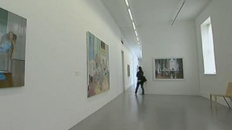 The minister said three galleries had come together and made a good proposal