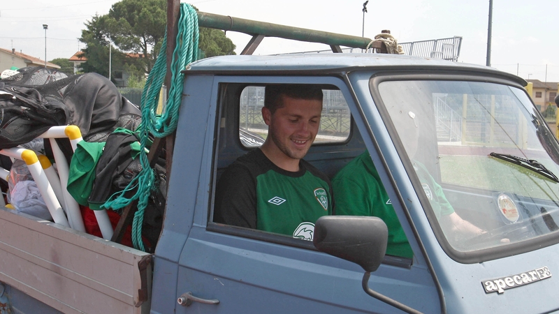 Shane Long rides shotgun in what may just be the most awesomely-named jalopy of all time - Yeah, it’s an Apecar