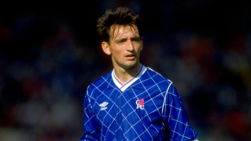 For those of you who don't remember - Pat Nevin in a Chelsea jersey
