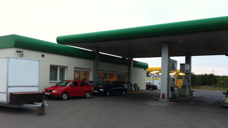 Glenn was so taken by the service station in Bydgoszcz that he took this snap