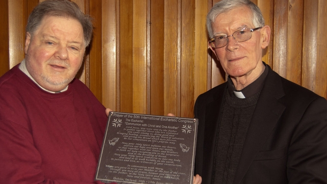 Tomás O'Cadhain of Olde Ireland presented a 'Blue Bangor' slate engraving with the IEC2012 Prayer to Bishop Martin Drennan