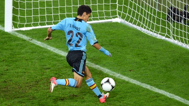 Jesus Navas managed to convert this chance...