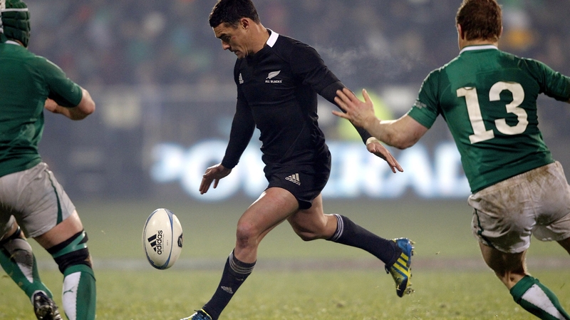Dan Carter scored a last-minute drop goal against Ireland in Christchurch