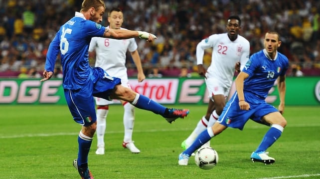 Daniele De Rossi missed a sitter in the second half