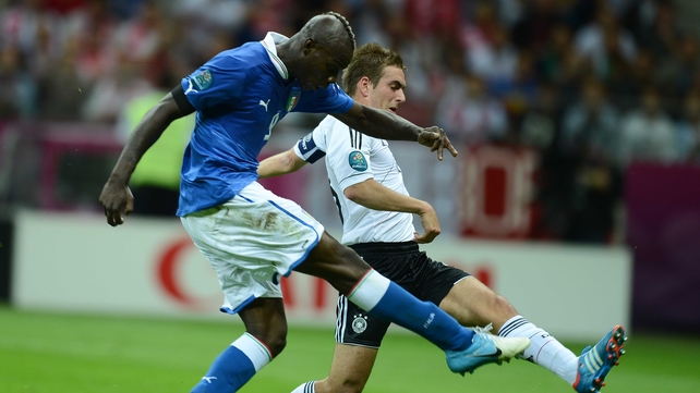Balotelli doubled the Italian lead with a sensational finish