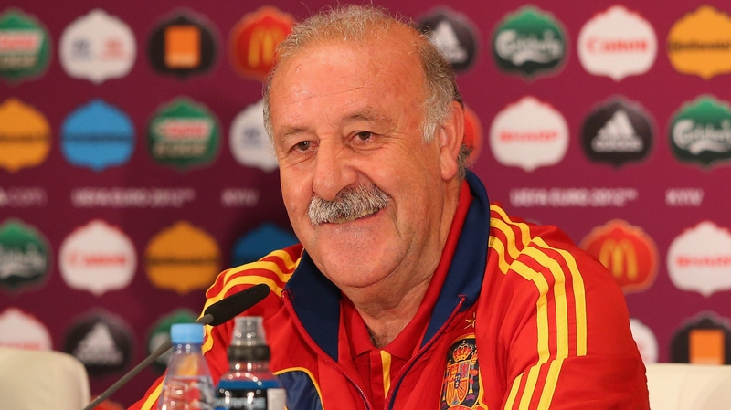 Del Bosque will continue at the helm of the reigning world and European champions until 2016