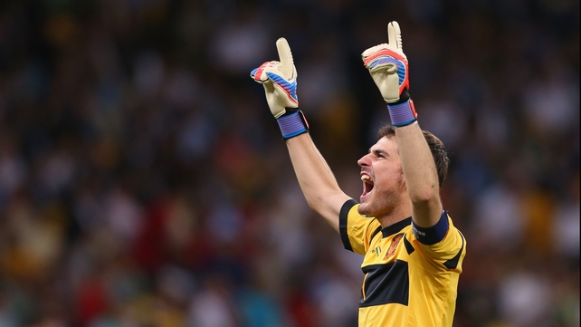 Iker Casillas celebrates Torres' goal