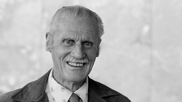 Bob Tisdall won the 400m hurdles in California