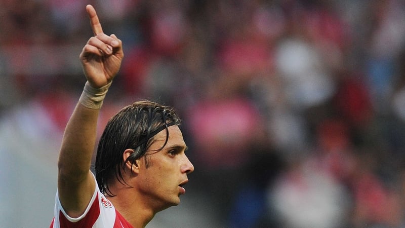 Nuno Gomes has joined Blackburn Rovers