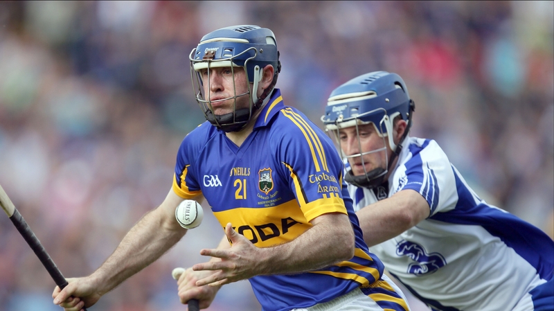Waterford's Jamie Nagle pursues Eoin Kelly of Tipperary