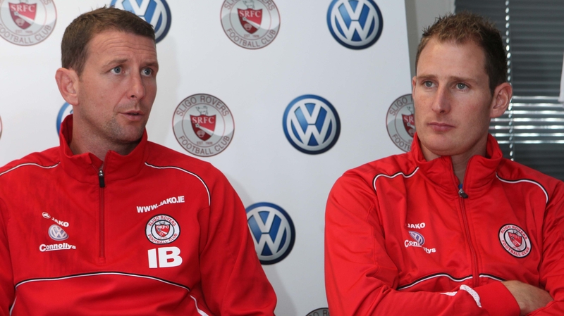 Ian Baraclough (l) is happy with the strength in depth of his squad, who sit on top of the Airtricity League Premier Division