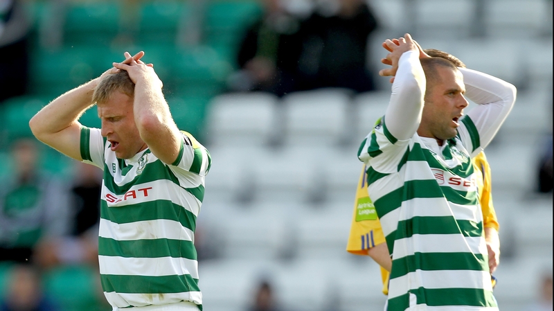 Shamrock Rovers' Daryl Kavanagh (l) and Chris Turner react to a missed chance