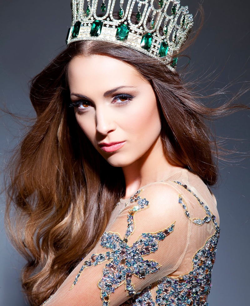 Rebecca Maguire photographed by Evan Doherty