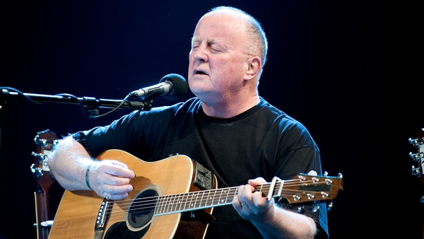 Christy will play a charity concert for the children of Gaza