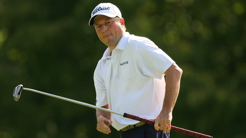 Clark returns to form with a sparkling 62