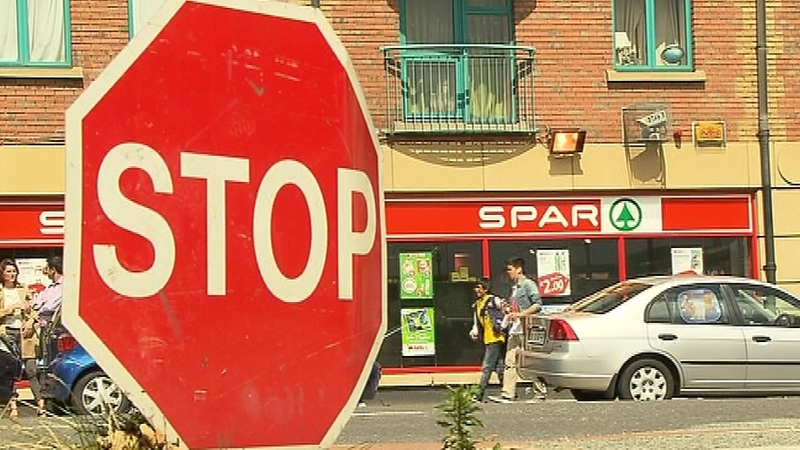 A man was arrested at the scene of the robbery