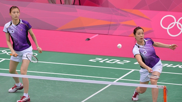 South Koreans Jung Kyung-eun and Kim Ha-na appeared to try their best to lose but China 'won' that battle