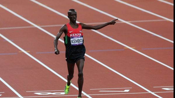 Ezekiel Kemboi crosses the finish line