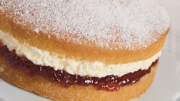 The classic simple sponge cake