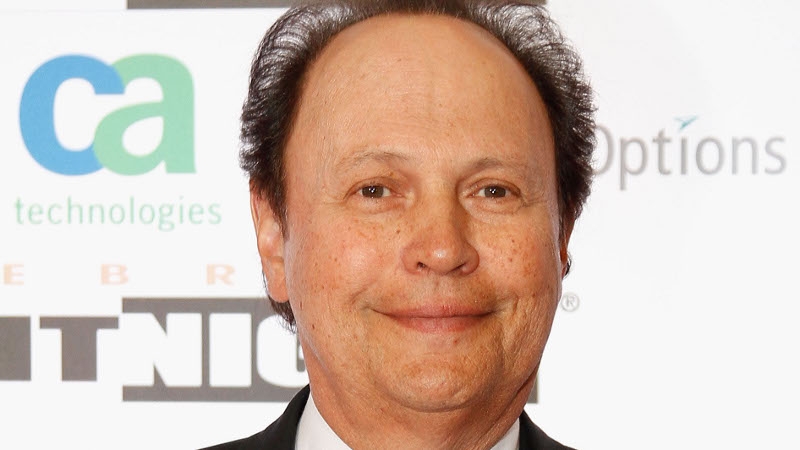 Crystal to star in pilot for The Comedians