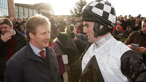 The trainer-jockey combination of Phillip Fenton and Brian O'Connell send out lady Lady Geronimo in the opener