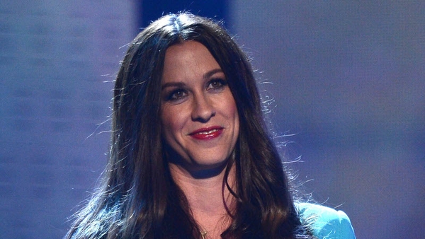 Alanis Morissette has accused former staff of dognapping