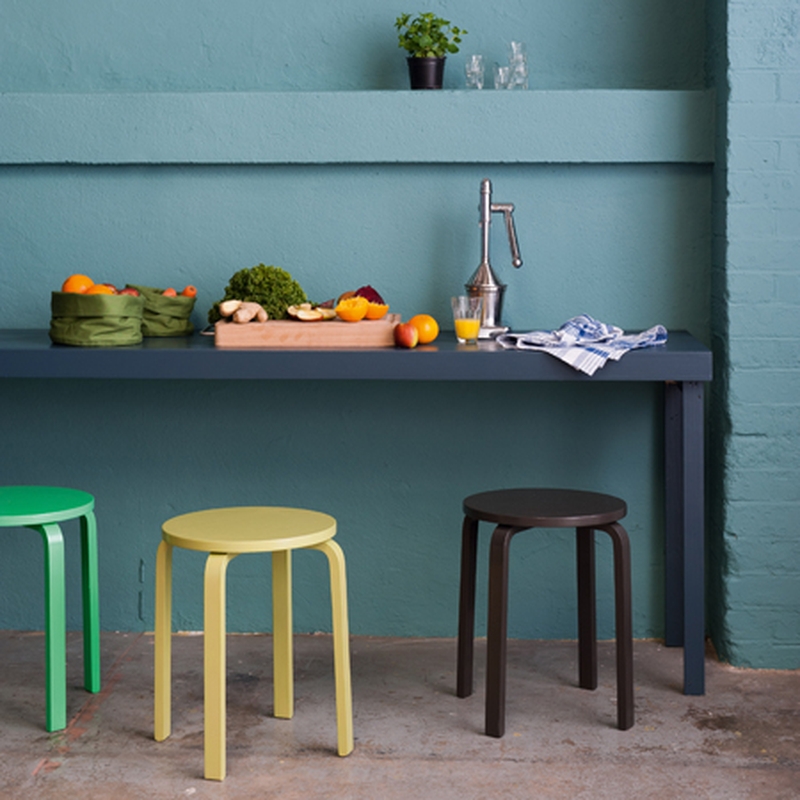 Wall: Sea Urchin 2, Stools: Lime Squeeze, Citrus Groove 2 and Pure Cocoa