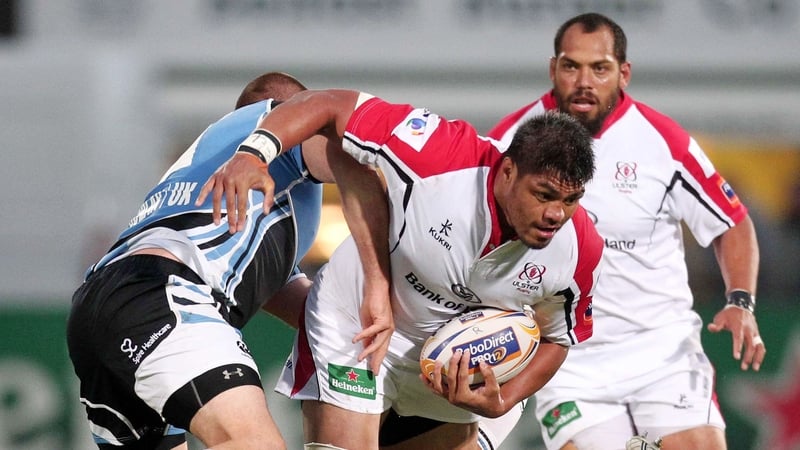 Ulster's Nick Williams tackled by Glasgow's Gordon Reid