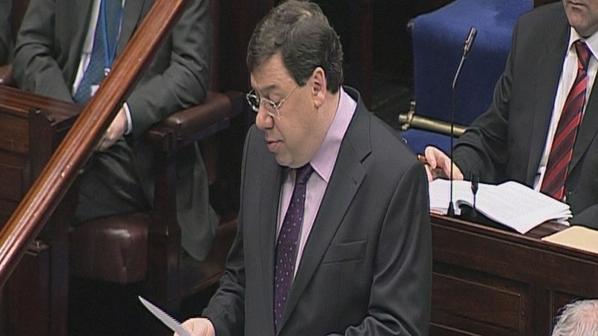 Brian Cowen delivering his budget speech in Dail Eireann on 1 December 2006
