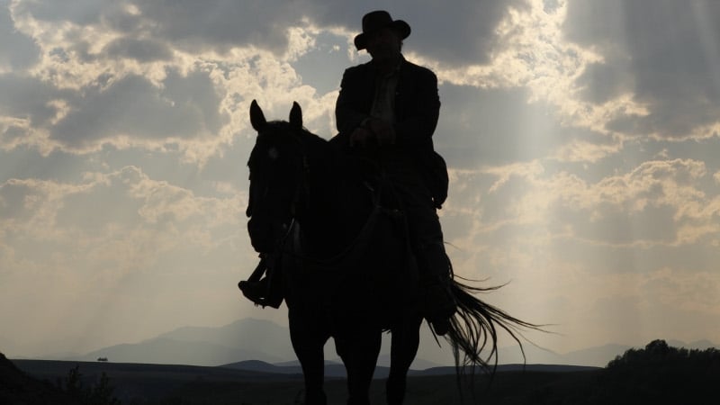 Hell on Wheels: setting stetsons