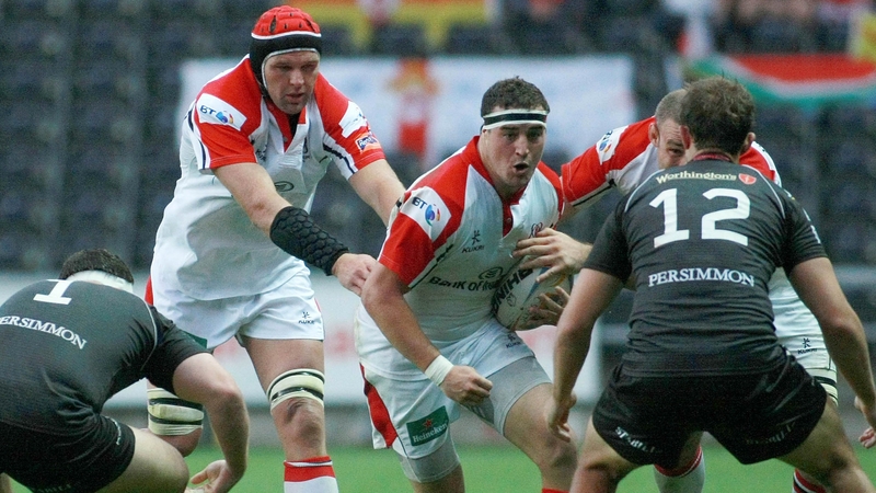 Ulster's Rob Herring takes on Ospreys' Ashley Beck and Ryan Bevington