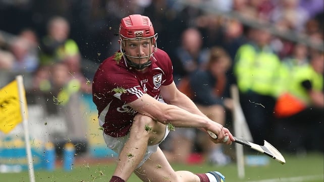 Joe Canning hits a sideline cut