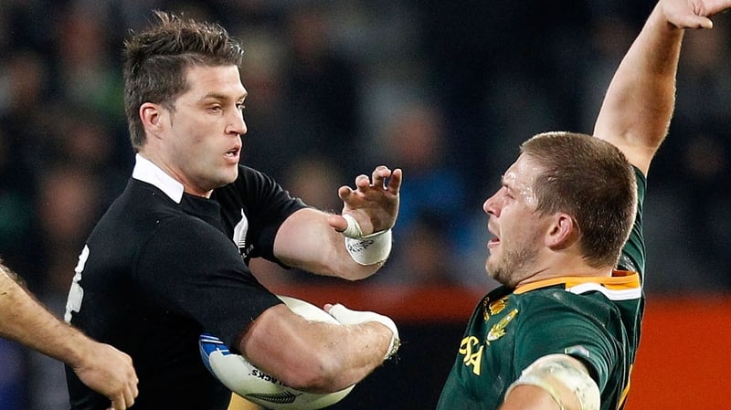 The All Blacks hung on to beat South Africa 21-11