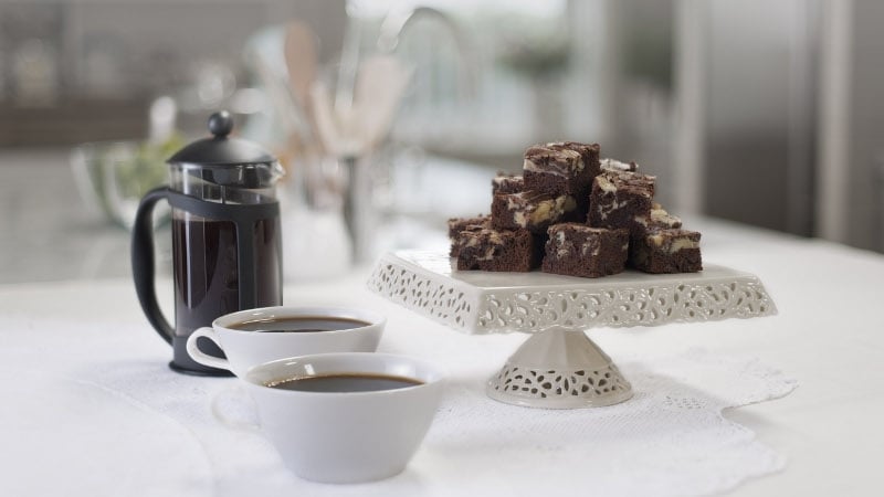 Combining two dessert pleasures in one simple snack, from Rachel's newest series, Cake Diaries.