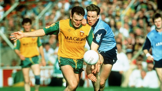 Donegal captain Anthony Molloy attempts to lose Paul Bealin