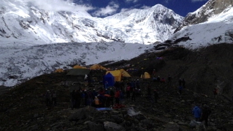 13 are missing after avalanche in Nepal