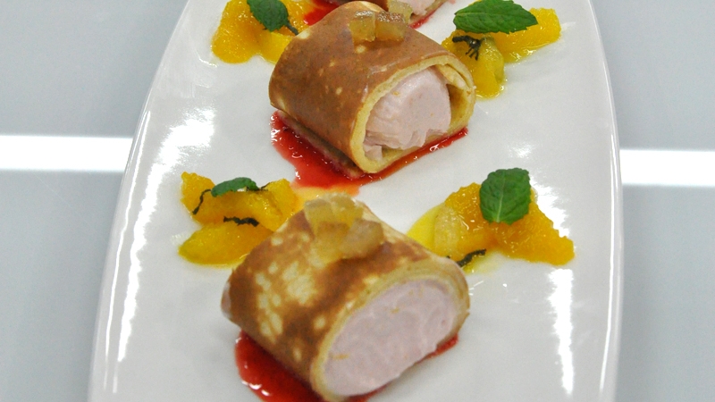 Pancake with strawberry mascarpone & citrus syrup