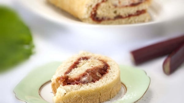 Rhubarb & Custard Swiss Roll: Rachel Allen