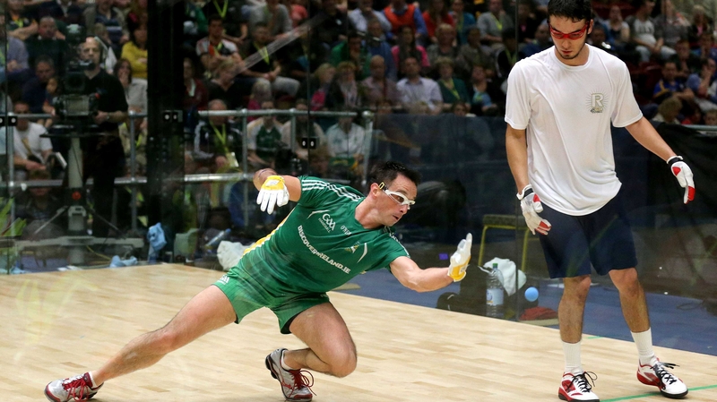 Paul Brady beat Luis Moreno 2-0