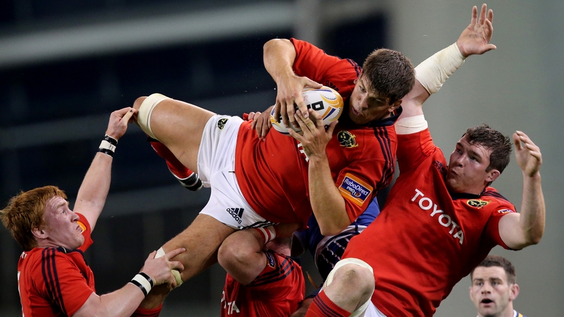 Donncha O'Callaghan returns to partner 
Paul O'Connell in the second row