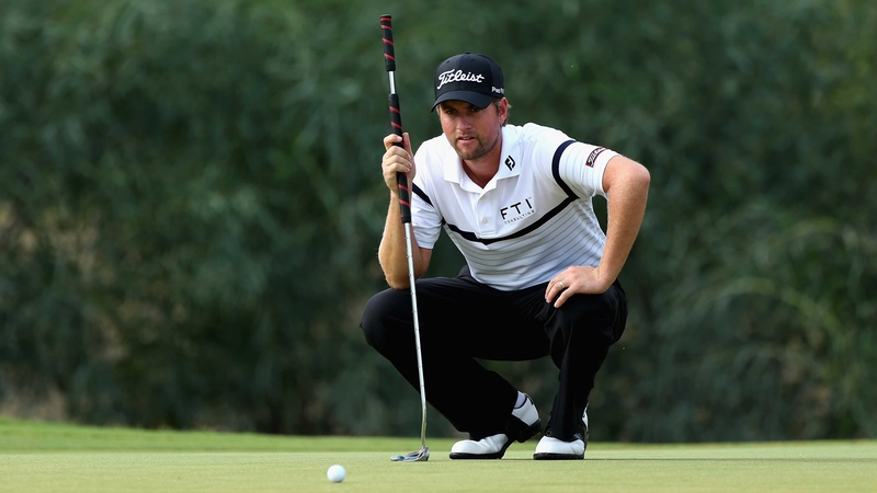 Webb Simpson does not believe the extended belly putter gives him an advantage