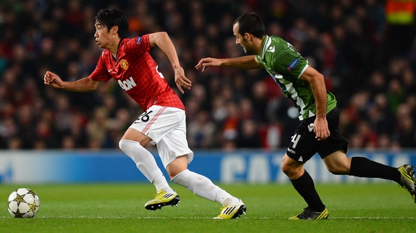 Shinji Kagawa is struggling with a knee injury for Manchester United