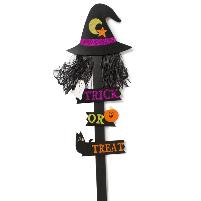 Witches hat Trick or Treat sign, Dunnes Stores, see in store for price.