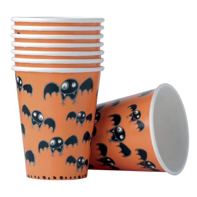 Marks and Spencer paper cups (8), €2. Select Halloween items included in 3 for 2 promotion online