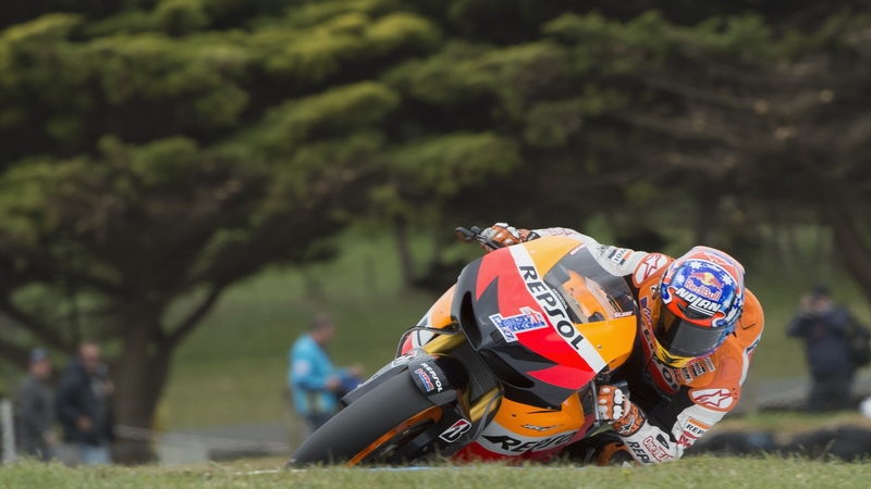 Casey Stoner has pole in Australia
