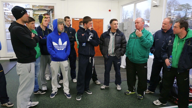 Ireland rugby manager Declan Kidney chats to the Ireland high performance boxing squad