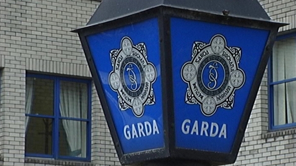 The officer was treated in the Mater Hospital and has since been discharged