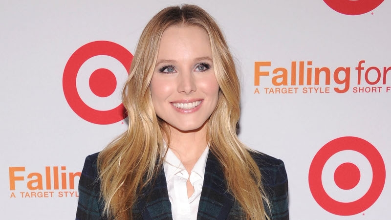 Kristen Bell slammed paparazzi for taking invasive pictures of celeb children.