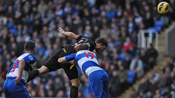 Robert Snodgrass heads towards goal for Norwich